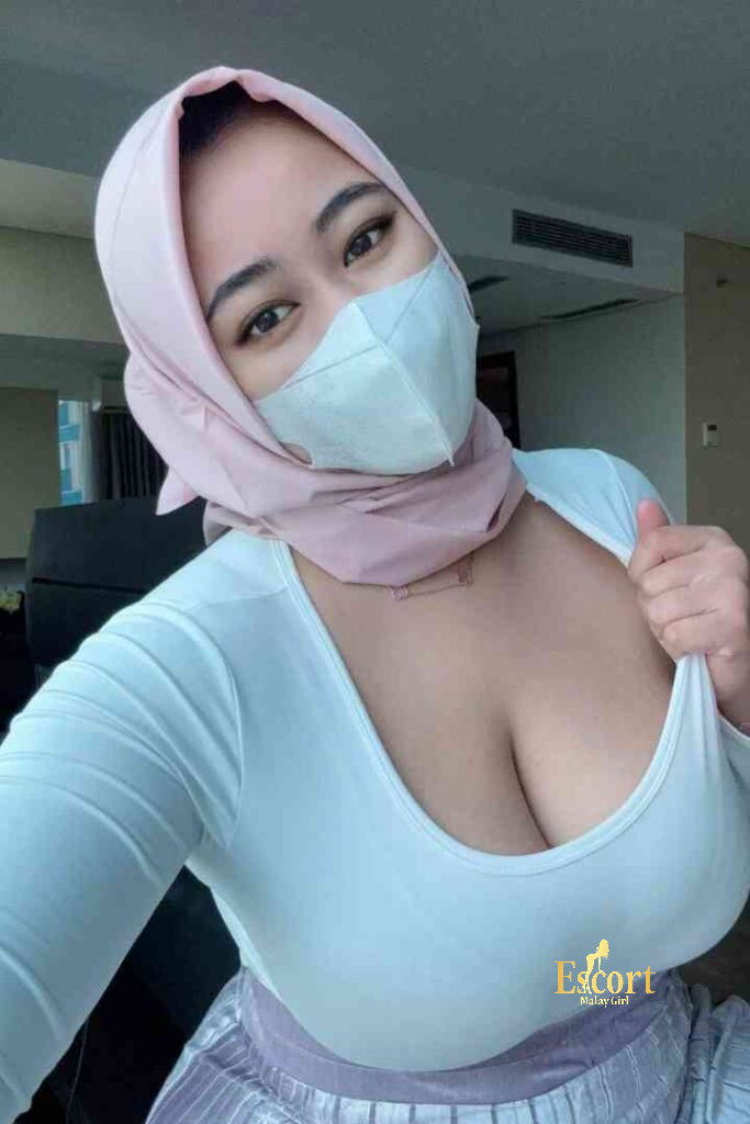 Escort Malay Girl Safira Malay Girl KL escort service, French Kiss, B2B Massage KL Escort Girl Service